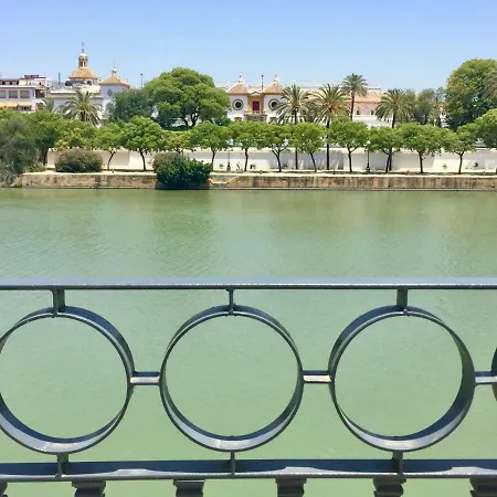 Lägenhet Betis A La Orilla Del Guadalquivir & Vistas A La Giralda
